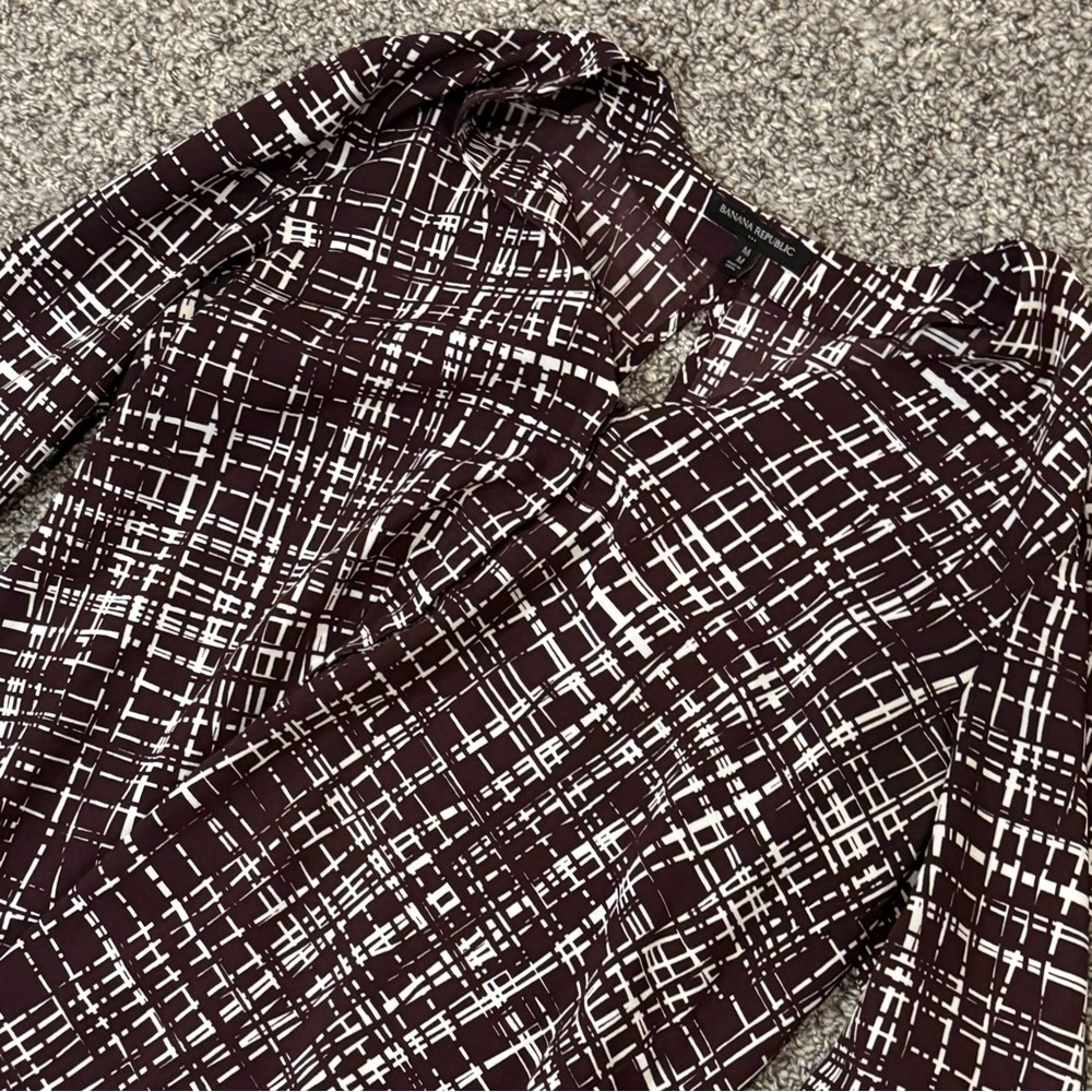 Banana Republic Burgundy and White Plaid cutout back top - Picture 3 of 6